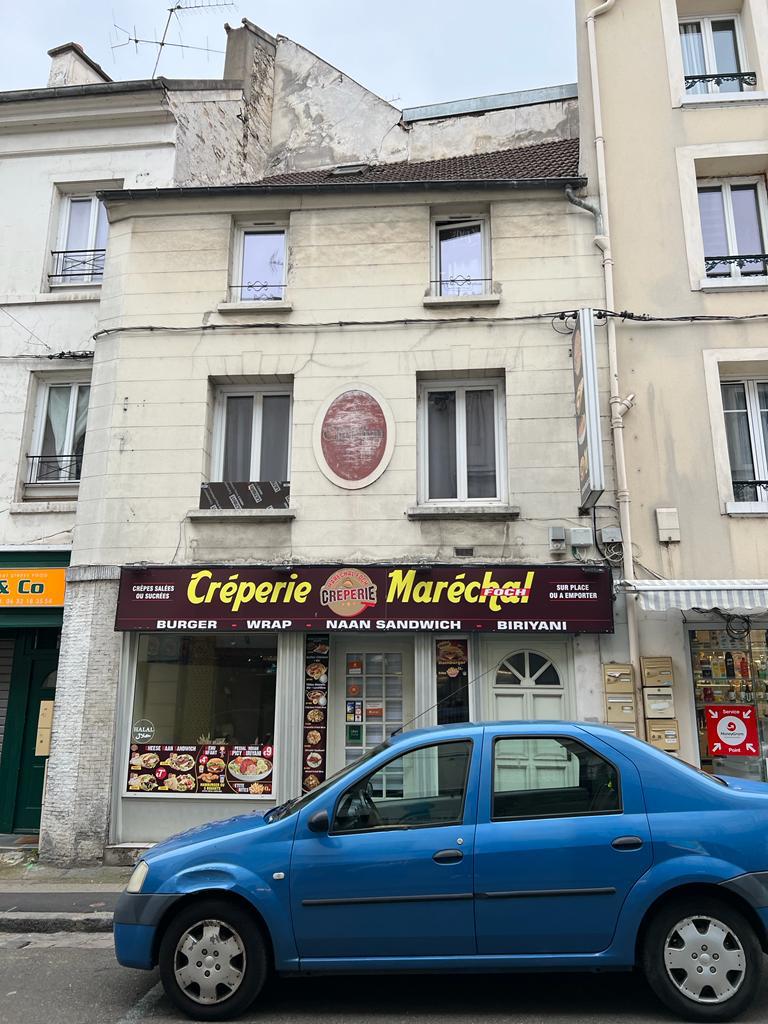 Un local commercial situé Meulan-en-Yvelines loué à un restaurant